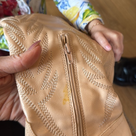 Samara Nude Boots - Picture 5 of 5